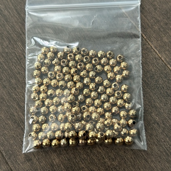 Assorted Crafting Bead Set, Colourful Jewellery Making Beads, Loose Craft Supply - Picture 5 of 11